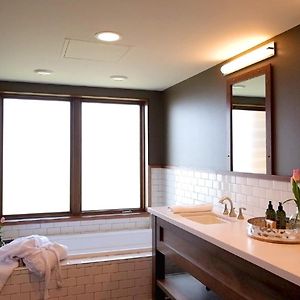 Suite Lake View